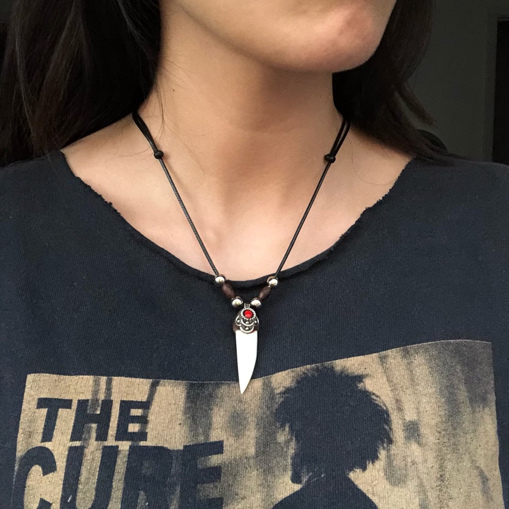 ☽ Crocodile Tooth Pendant Boho, Slip Knot Choker/Necklace ☾ - Picture 5 of 5